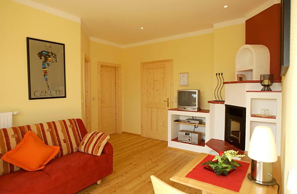 Hotel Garni Huegellandhof Neuhaus am Klausenbach Room photo