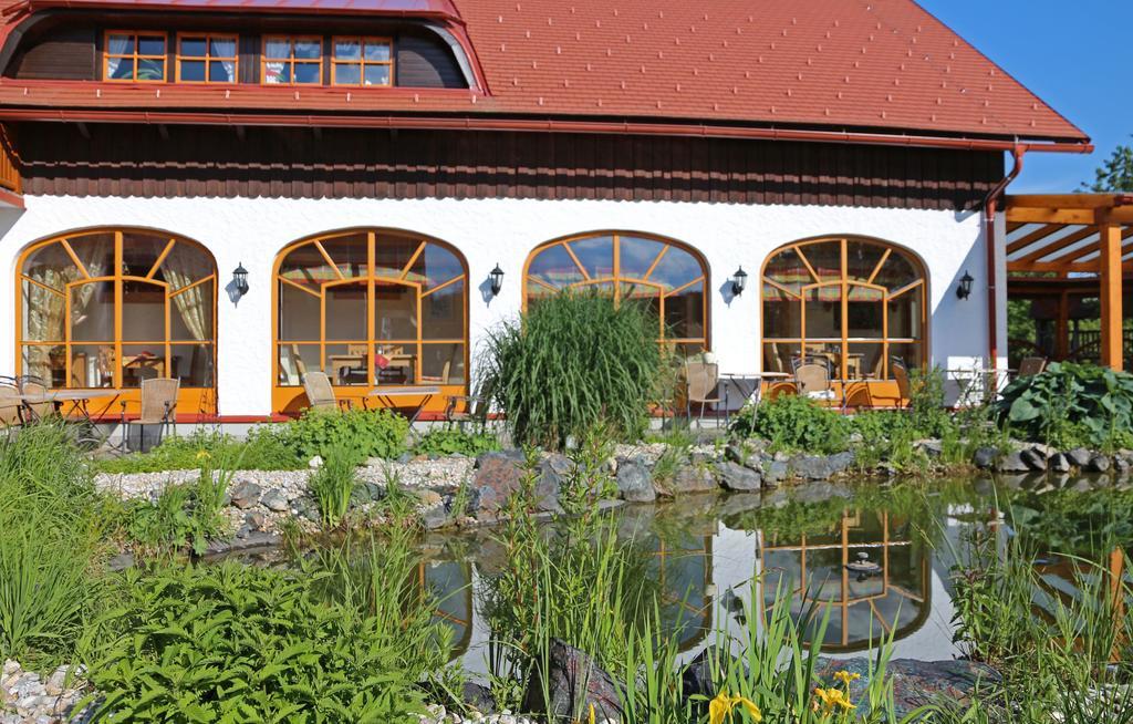Hotel Garni Huegellandhof Neuhaus am Klausenbach Exterior photo